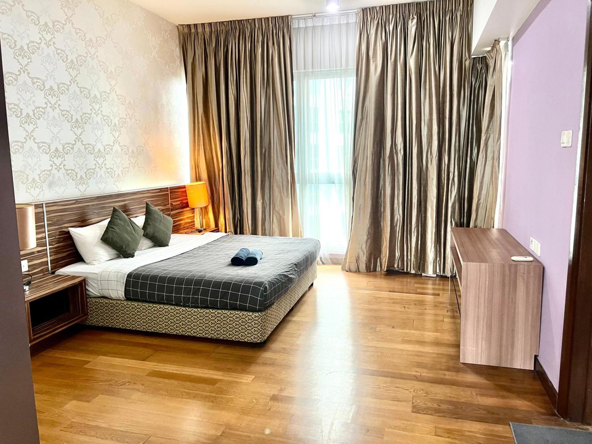 Regalia Service Suites Klcc Skypool Куала-Лумпур Екстер'єр фото