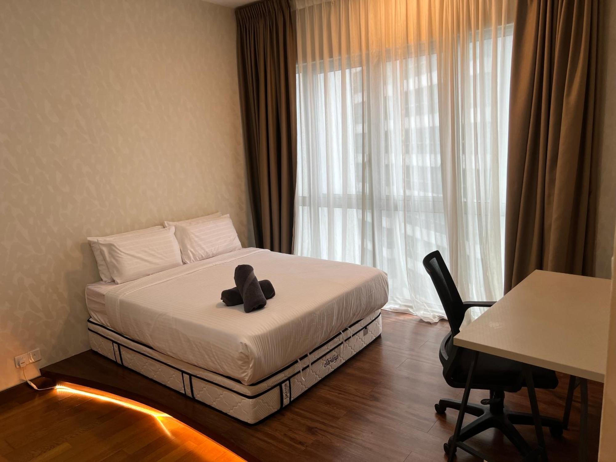 Regalia Service Suites Klcc Skypool Куала-Лумпур Екстер'єр фото